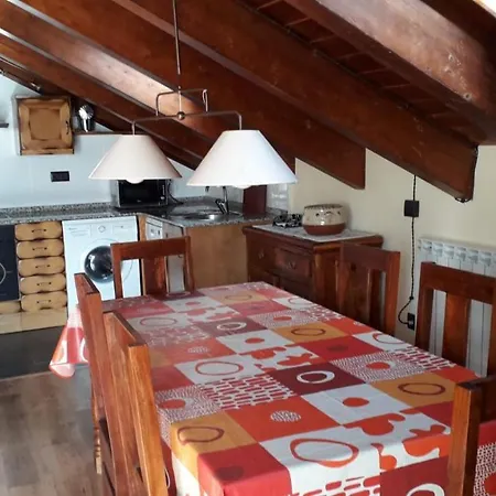 Casa Caseta Apartment Arasan
